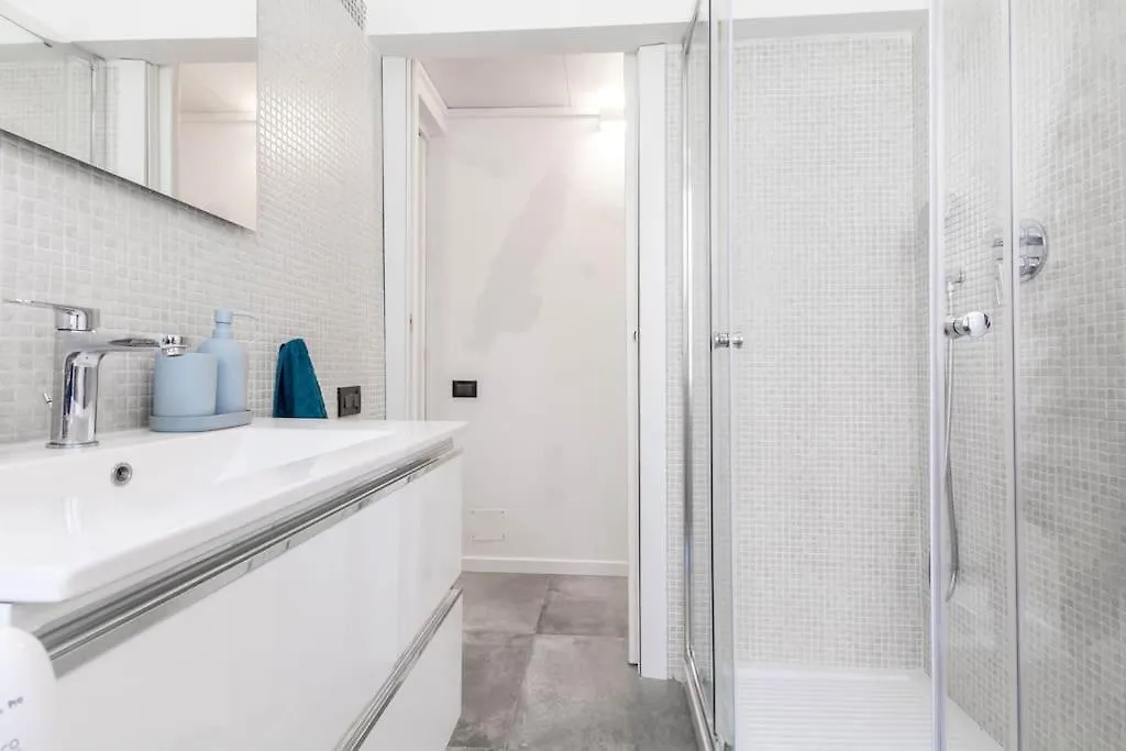 Apartment Feeling Home - Nel Centro Storico Di Milano
