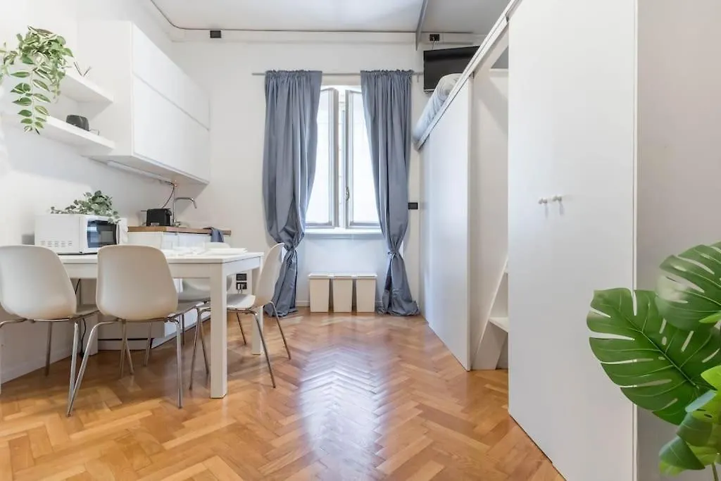 Apartment Feeling Home - Nel Centro Storico Di Milano
