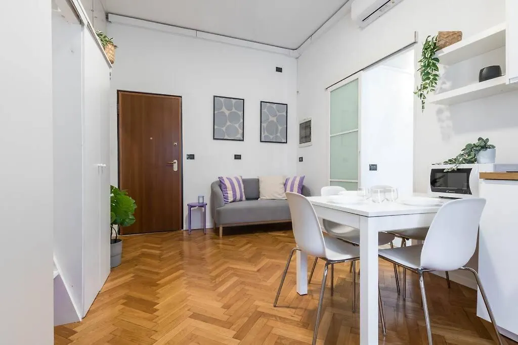 Feeling Home - Nel Centro Storico Di Milano 0*, Milan